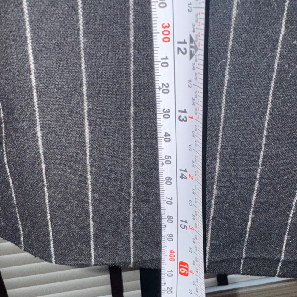 Madewell Black Pinstripe Wool Blend Mini Skirt - Size 8 - Picture 7 of 9
